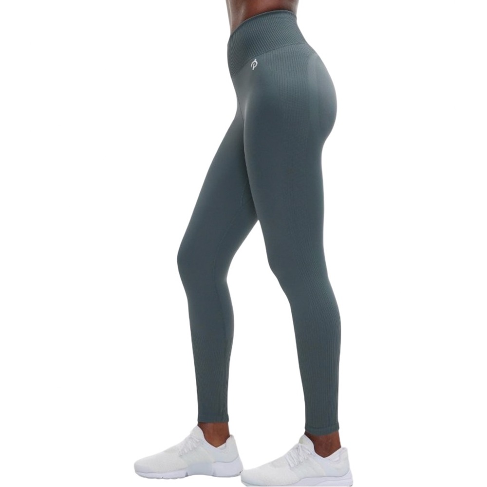 Peloton Women’s Seamless High Rise Leggings Urban Green Size M/L Gym Cycling EUC
